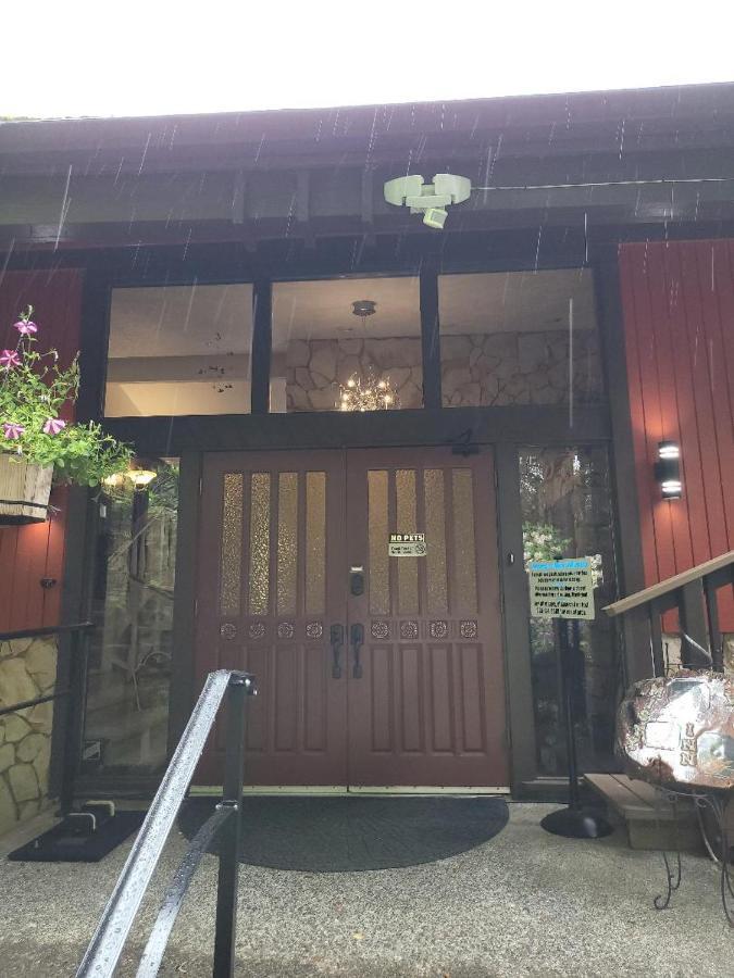 Misty Valley Inn Forks Exterior foto